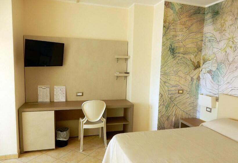 جناح جونيور مزوَّد بشرفة, Kaly