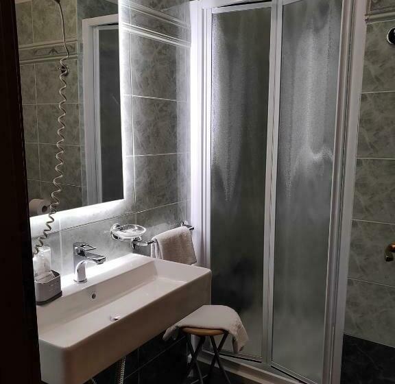 标准单人间, La Vignetta