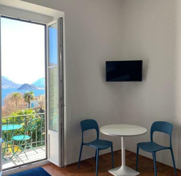 Superior room with lake view, Loveno