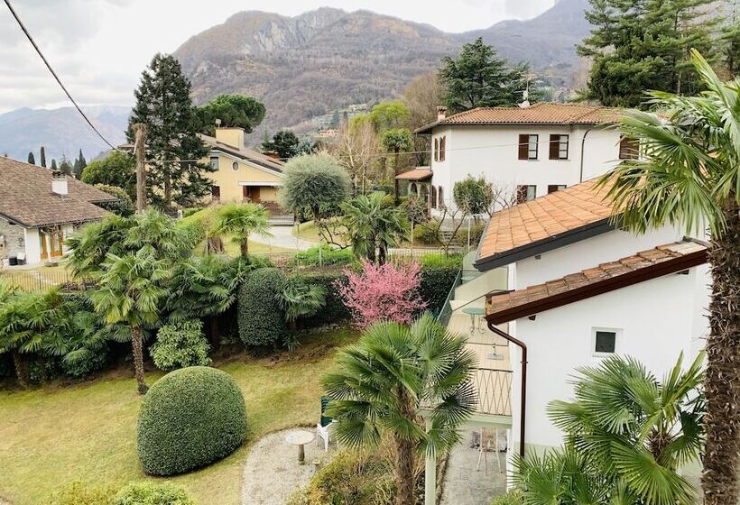 Superior room with lake view, Loveno