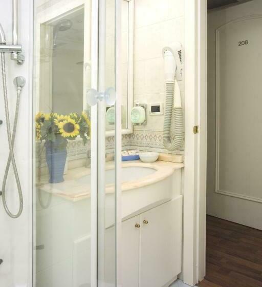 스탠다드 룸, Metropole