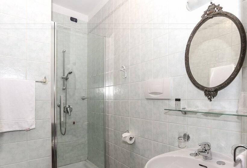 Quarto Estandar, Mignon