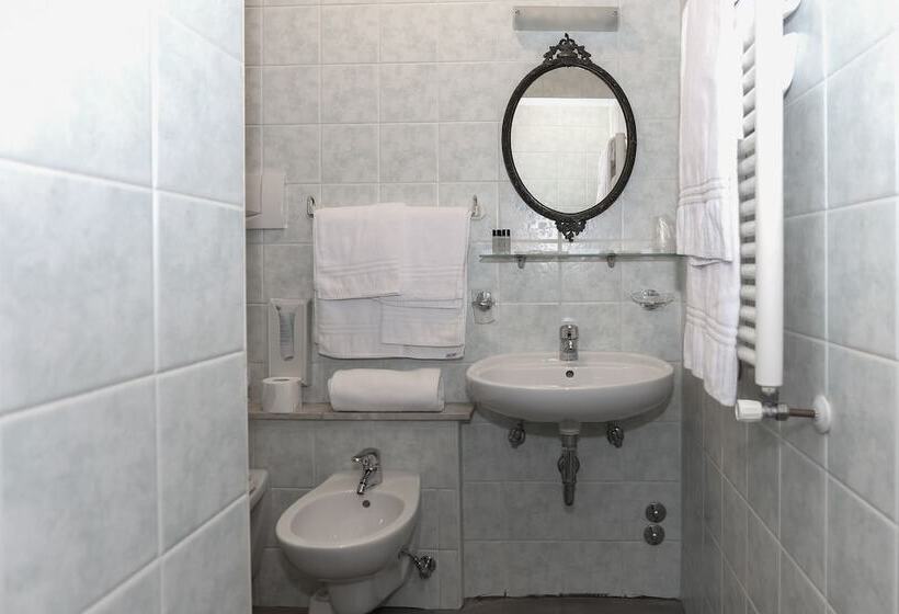 Quarto Estandar Individual, Mignon