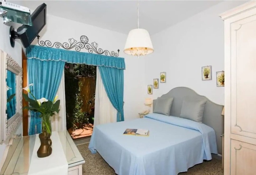 스탠다드 룸 측면 바다 전망, Pellegrino