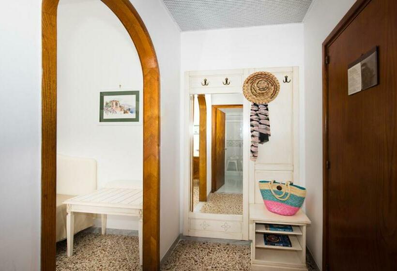 סוויטת ג'וניור נוף לים, Pellegrino