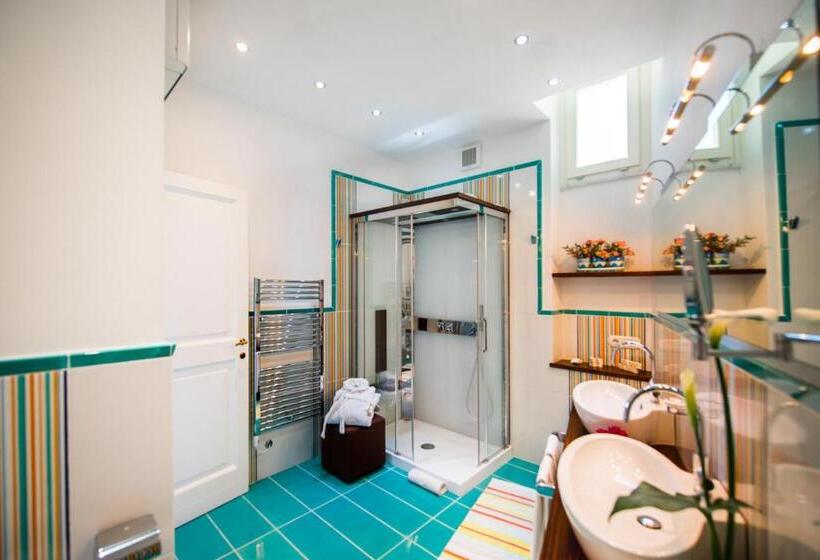 חדר דלוקס לשלושה עם נו לים, Pellegrino