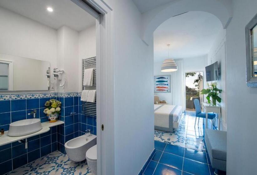 חדר דלוקס לשלושה עם נו לים, Pellegrino