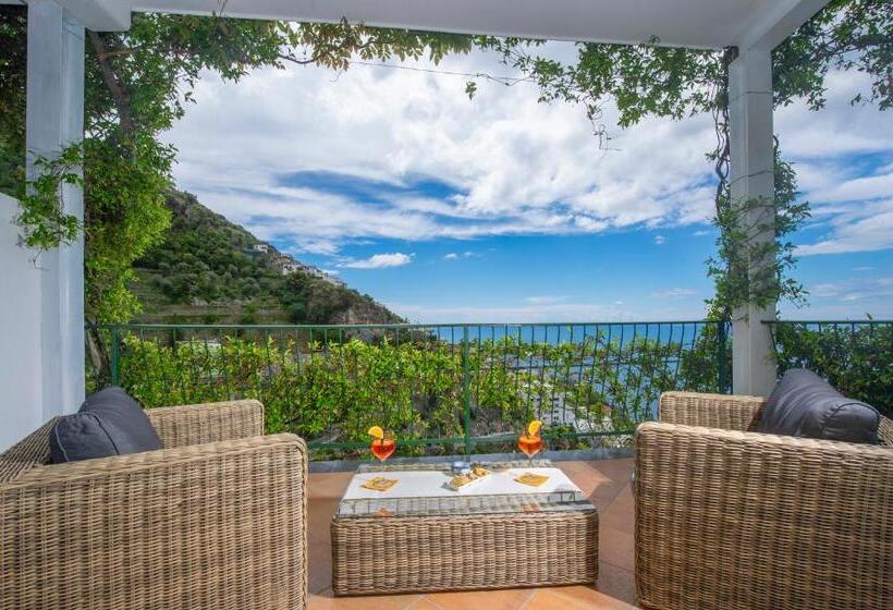 חדר דלוקס לשלושה עם נו לים, Pellegrino