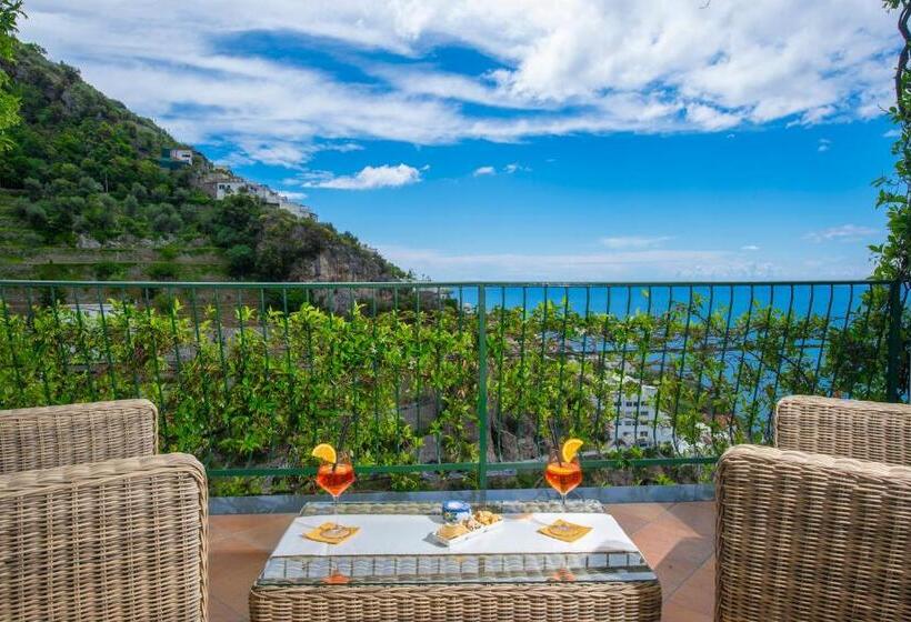 חדר דלוקס לשלושה עם נו לים, Pellegrino