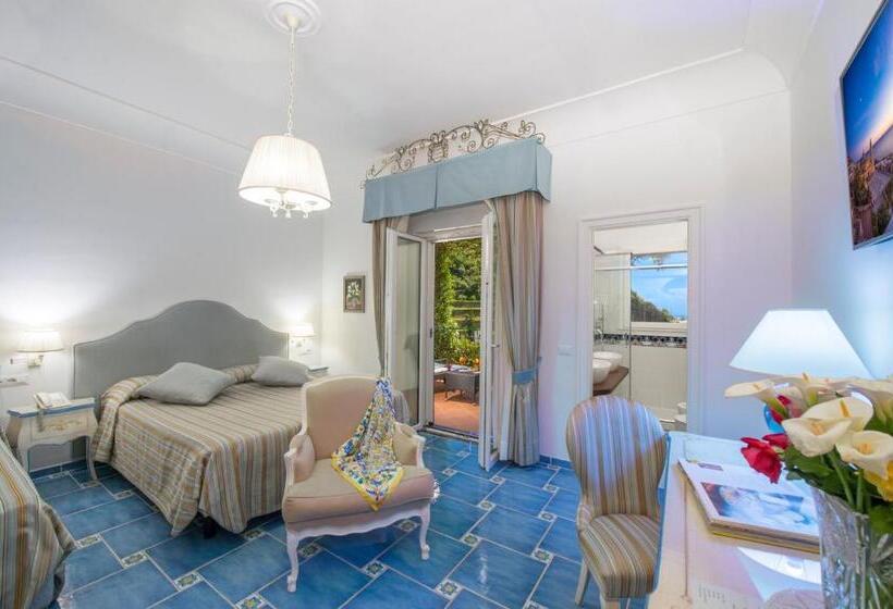 디럭스 주니어 스위트, Pellegrino