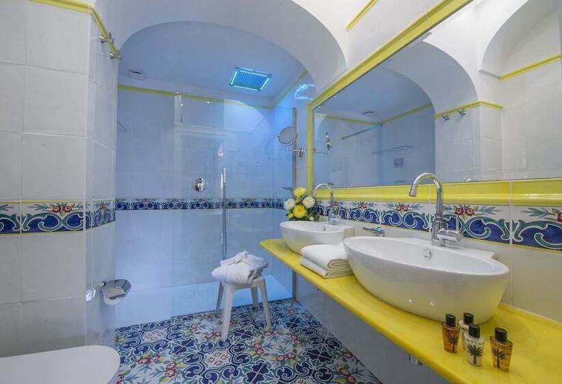 주니어 스위트 바다 전망, Pellegrino