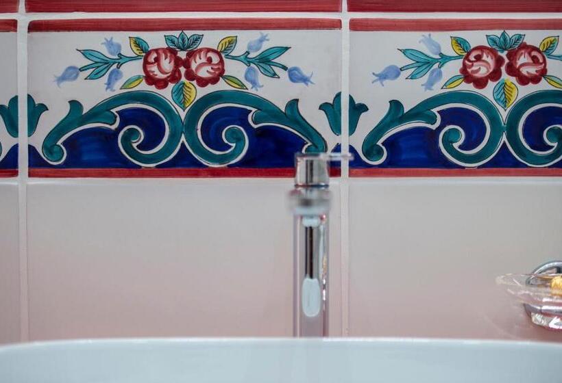 סוויטת ג'וניור נוף לים, Pellegrino