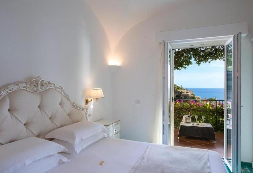 주니어 스위트 바다 전망, Pellegrino