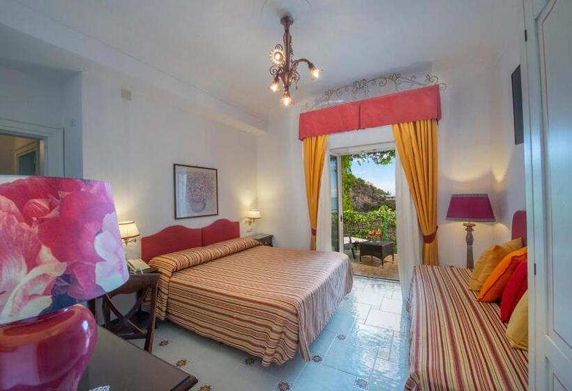 חדר דלוקס לשלושה עם נו לים, Pellegrino