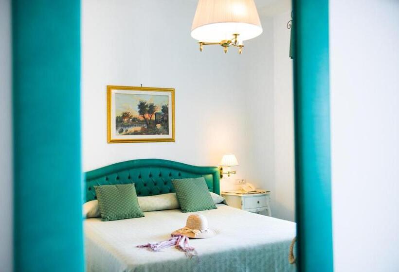 חדר דלוקס לשלושה עם נו לים, Pellegrino