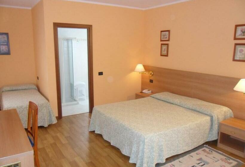 Номер Стандарт Трехместный, Ristorante Al Bassanello