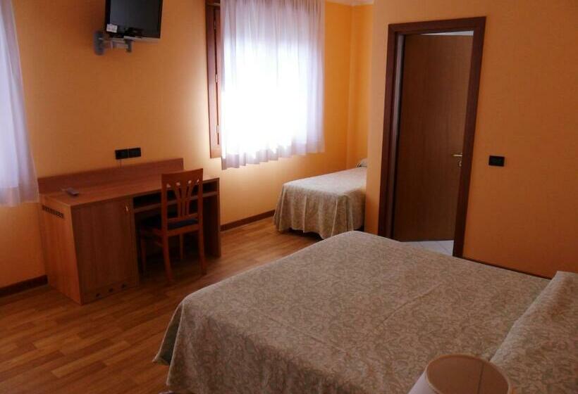 Номер Стандарт Трехместный, Ristorante Al Bassanello