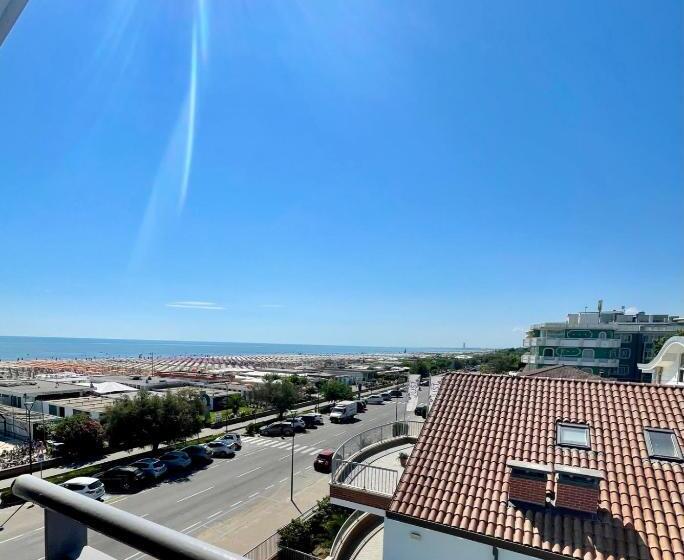 חדר דלוקס צדדי נוף לים, Souvenir