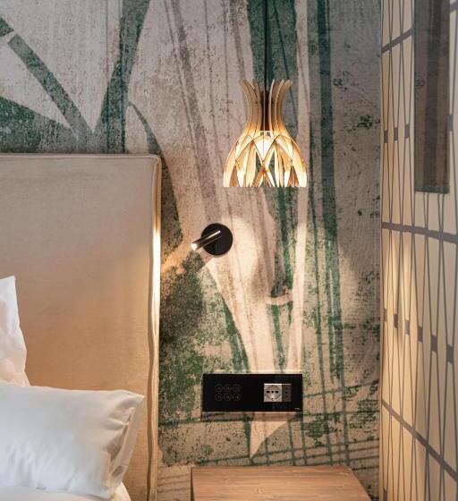 מיטת קינג בסוויטה, Latemar   Hotel Suites Spa