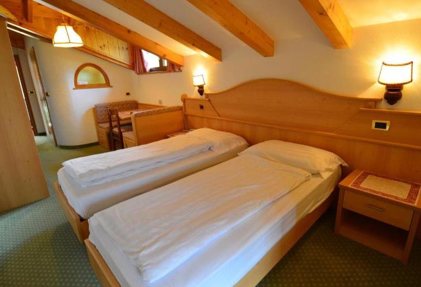 חדר סטנדרט, Latemar   Hotel Suites Spa