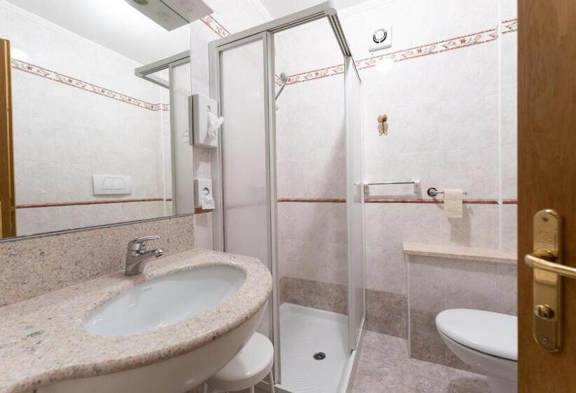 חדר סטנדרט, Latemar   Hotel Suites Spa