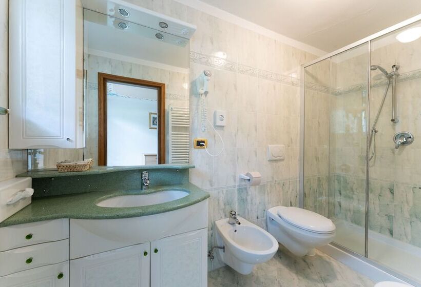 חדר סטנדרט, Latemar   Hotel Suites Spa