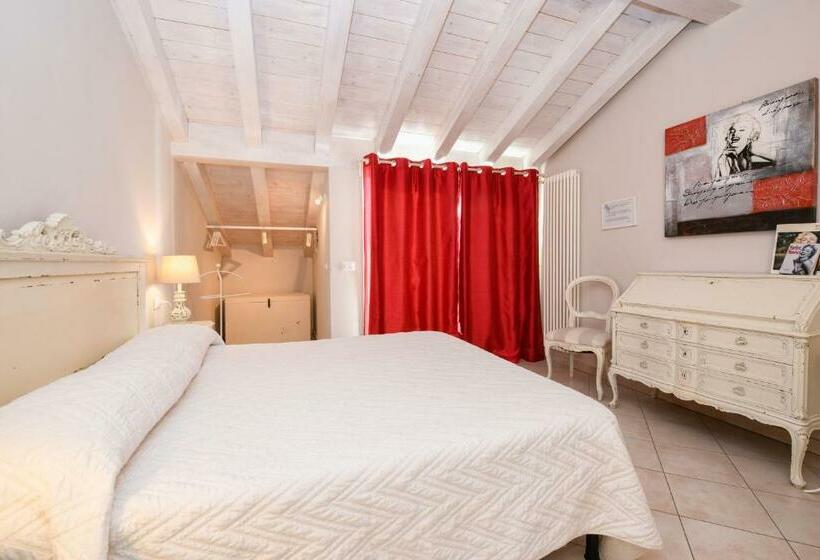 غرفة قياسية مطلّة علي البحيرة, Le Rêve   Lake View Rooms