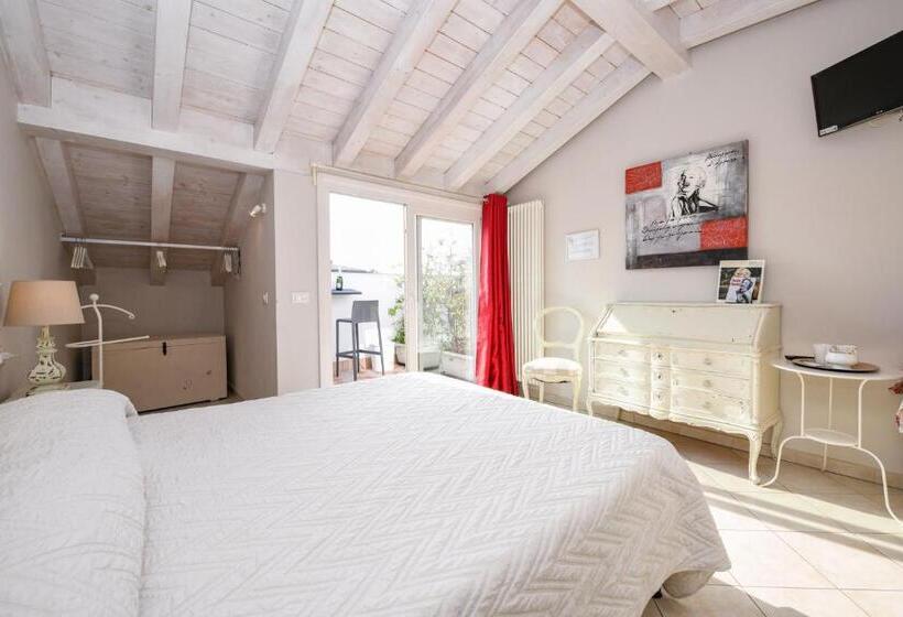 스탠다드 룸 호수 전망, Le Rêve   Lake View Rooms