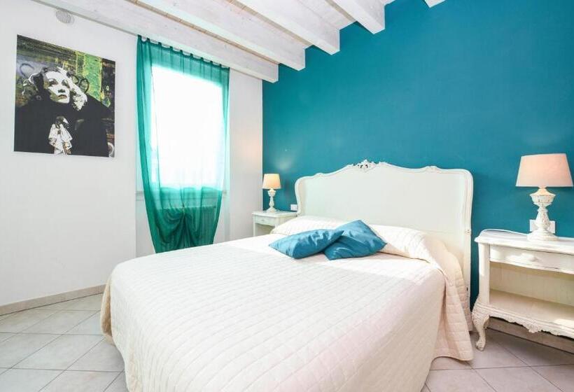 غرفة ديلوكس رباعية, Le Rêve   Lake View Rooms
