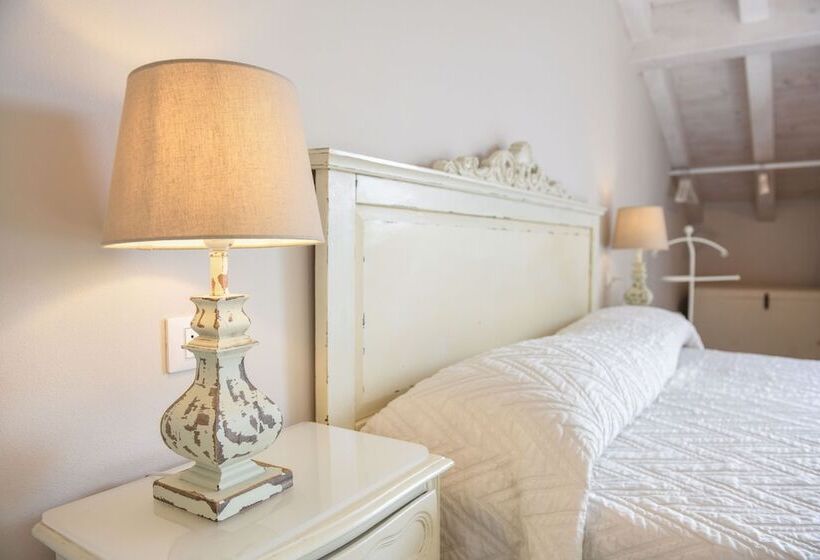غرفة قياسية مطلّة علي البحيرة, Le Rêve   Lake View Rooms