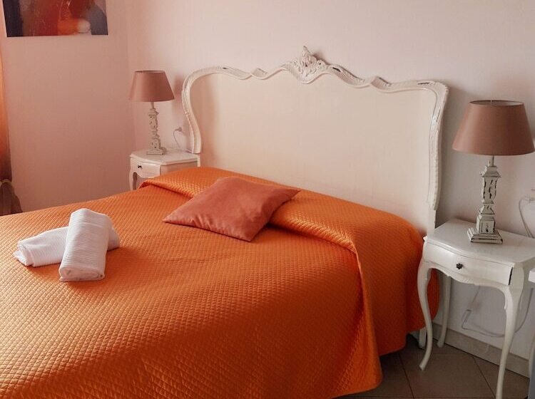 Четырехместный Номер Стандарт, Le Rêve   Lake View Rooms