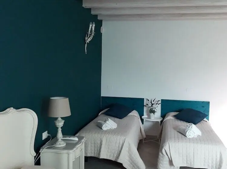 デラックスの４人部屋, Le Rêve   Lake View Rooms