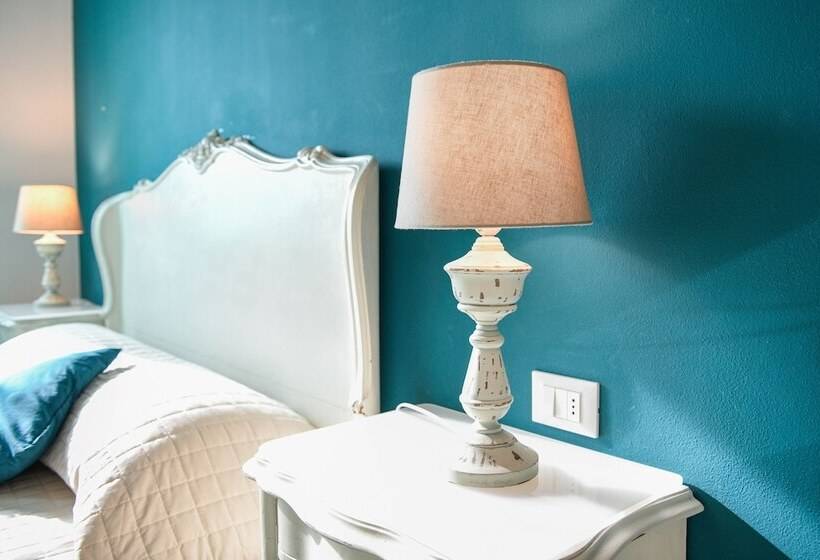 Четырехместный Номер Deluxe, Le Rêve   Lake View Rooms