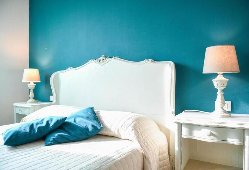 Четырехместный Номер Deluxe, Le Rêve   Lake View Rooms