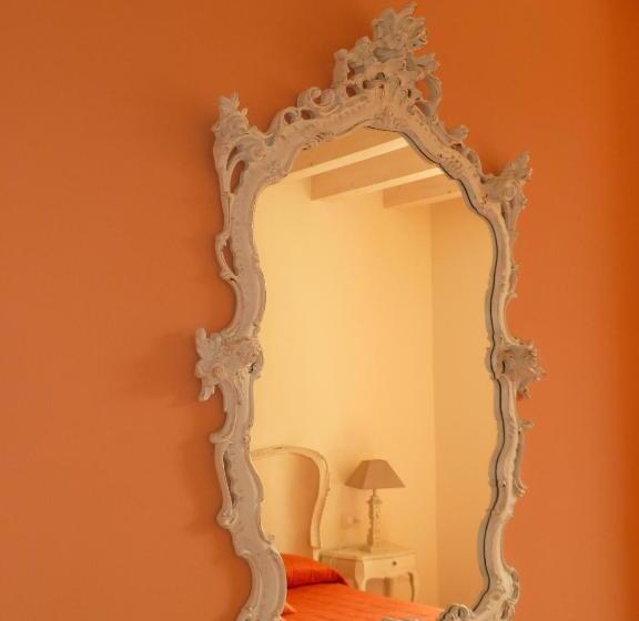 غرفة قياسية رباعية, Le Rêve   Lake View Rooms