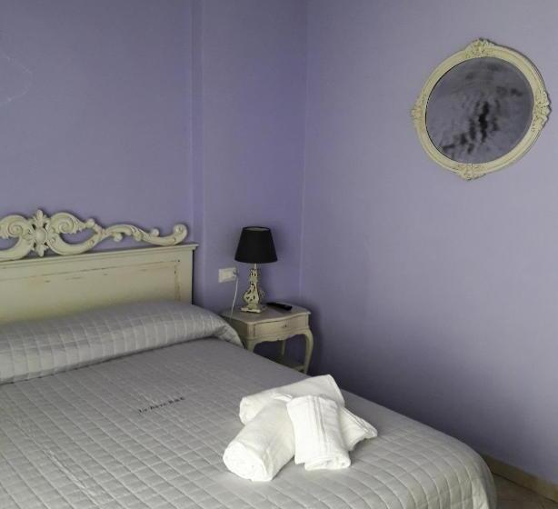غرفة قياسية مزوَّدة بشُرفة, Le Rêve   Lake View Rooms