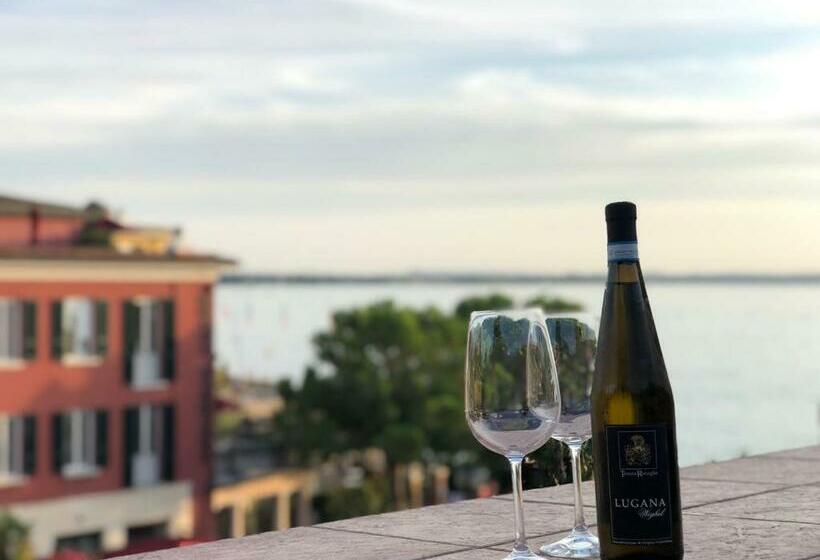 غرفة قياسية مطلّة علي البحيرة, Le Rêve   Lake View Rooms
