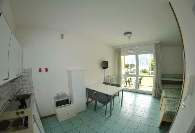 استوديو قياسي مطل على البحيرة, Residence Ambra