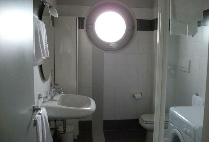 带1个卧室的豪华公寓, Vista Hotel & Residence