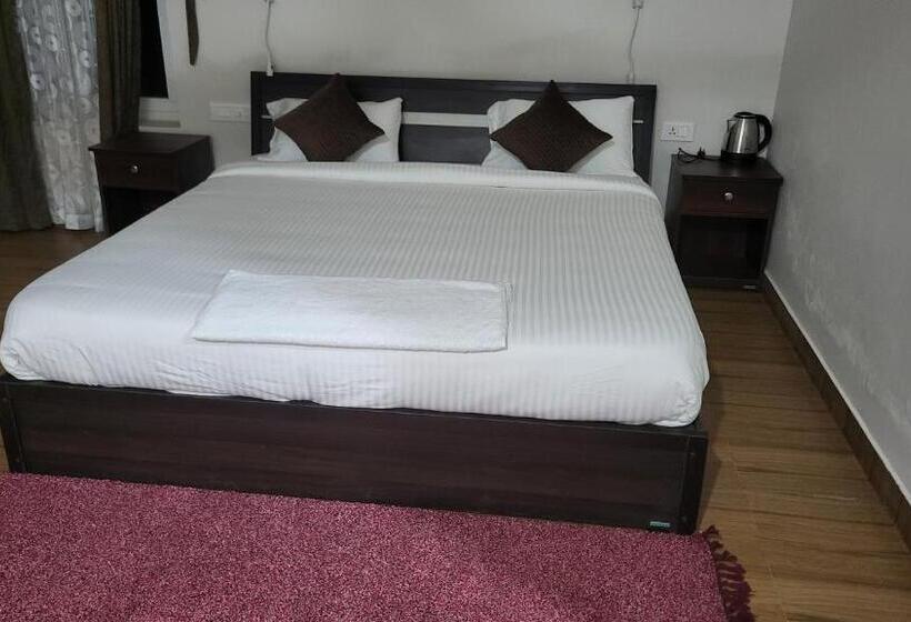 Perhehuone, Priyas Villa Vagamon