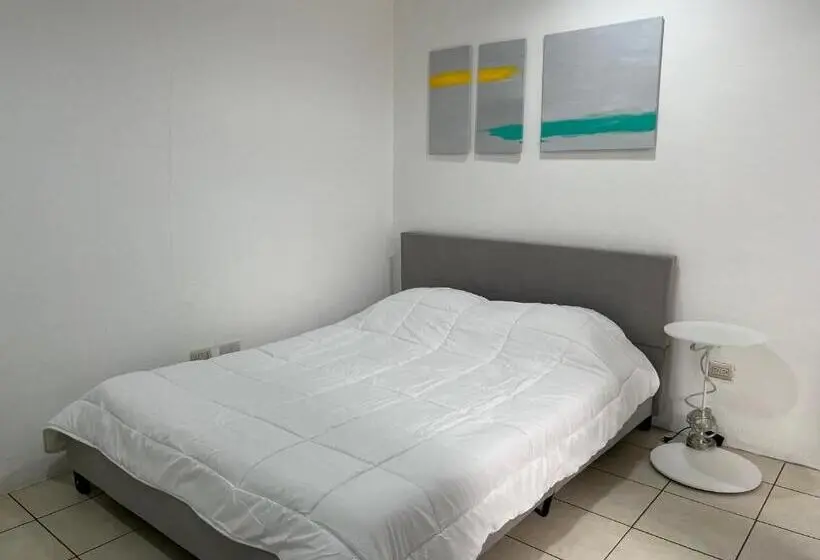 バス共有のスタンダードルーム, Sjo Oasis Hostel