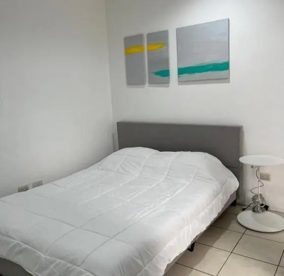 バス共有のスタンダードルーム, Sjo Oasis Hostel