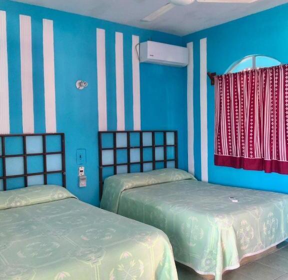 غرفه قياسيه سريرين مزدوجين, Villa Luz