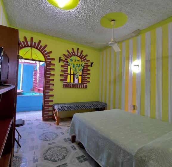 غرفة إقتصادية, Villa Luz