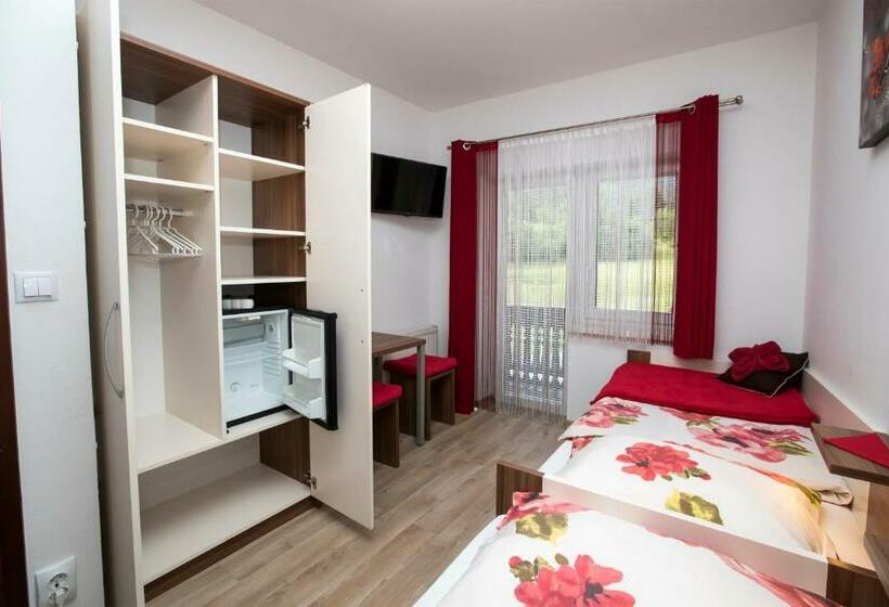 اتاق استاندارد با بالکن, Accommodation Resman
