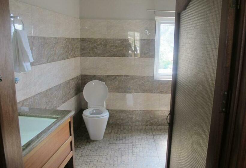 اتاق استاندارد با بالکن, Auberge Le Rajah