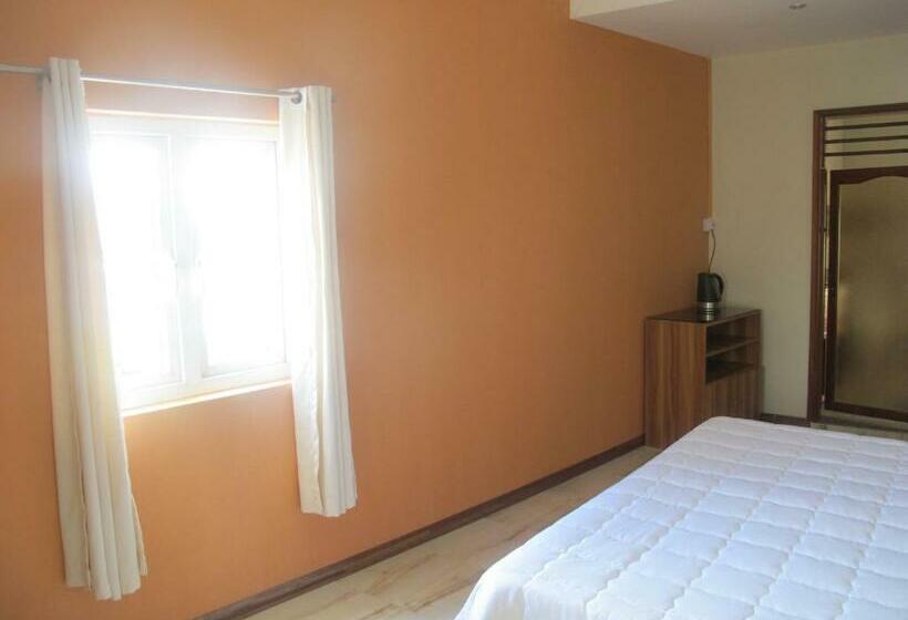 اتاق استاندارد با بالکن, Auberge Le Rajah