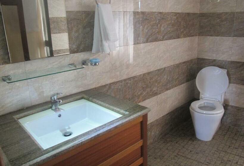 اتاق استاندارد با بالکن, Auberge Le Rajah