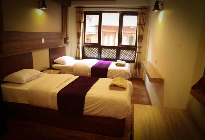 اتاق استاندارد, Kumari Guest House