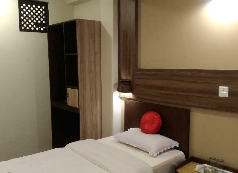 اتاق استاندارد, Kumari Guest House